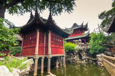 Shanghai, Çin - 25 Temmuz 2014: Şangay'daki Yuyuan bahçeleri