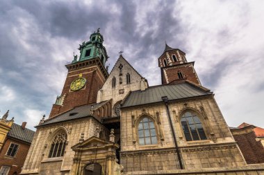 Krakow, Polonya - 12 Mayıs 2016: Wawel Katedrali Krakow, Polonya'nın eski şehir
