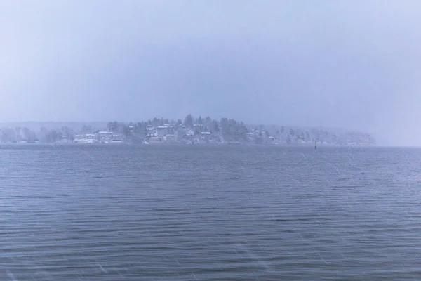 10 décembre 2016 : Lac Malaren dans la prairie vue de Sigtuna — Photo