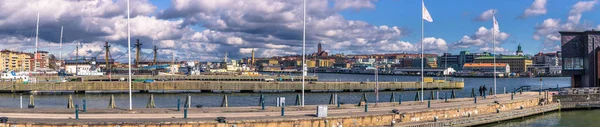 Göteborg, Szwecja - 14 kwietnia 2017: Panorama wybrzeżu Göteborga — Zdjęcie stockowe