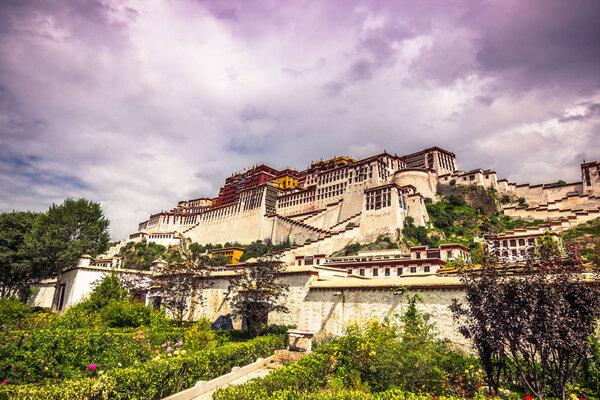 August 13, 2014 - Potala Palace in Lhasa, Tibet