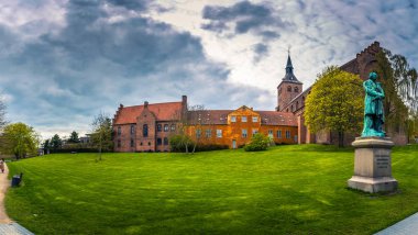 Odense, Danimarka - 29 Nisan 2017: Saint Canute katedral 