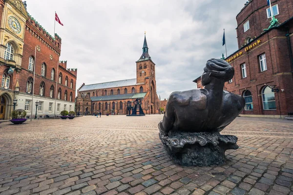 Odense, Dinamarca - 29 de abril de 2017: Centro de Odense — Foto de Stock