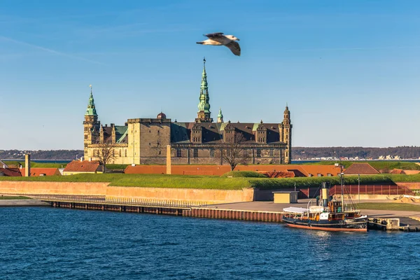 Helsingor, Danimarca - 01 maggio 2017: Castello di Kronborg a Helsingor — Foto Stock