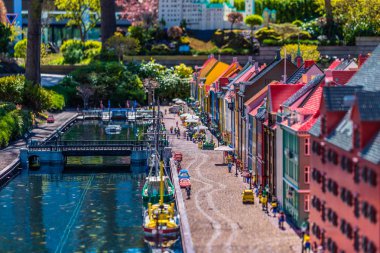 Bilund, Danimarka - 30 Nisan 2017: Minyatür Legoland, Bilund içinde