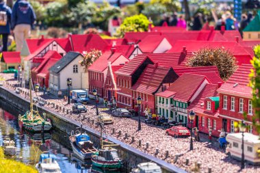Bilund, Danimarka - 30 Nisan 2017: Minyatür Legoland, Bilund içinde