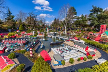 Bilund, Danimarka - 30 Nisan 2017: Minyatür Legoland, Bilund içinde