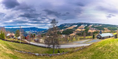 Reinli, Norveç - 13 Mayıs 2017: Manzaralı Reinli, Norveç