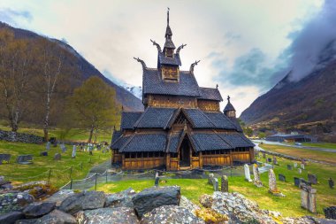 Borgund, Norveç - 14 Mayıs 2017: Borgund çıta Kilisesi