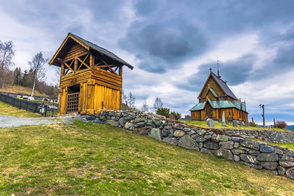 Reinli, Noruega - 13 de maio de 2017: Stave Church of Reinli, Noruega — Fotografia de Stock