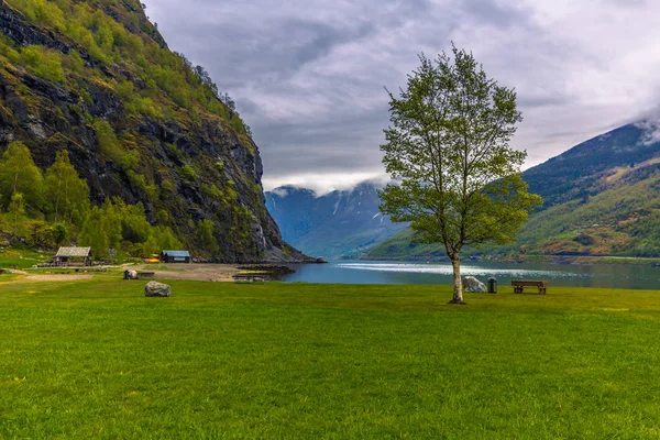 Flam, Norsko - 14. května 2017: Přírodní krajina Flam, Norsko — Stock fotografie
