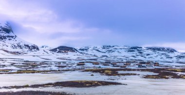 Oppland, Norveç - 14 Mayıs 2017: Oppland donmuş manzara