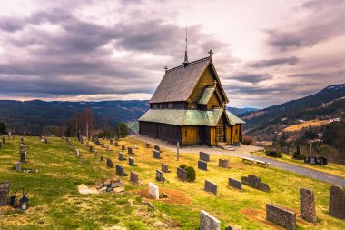 Reinli, Norveç - 13 Mayıs 2017: Çıta Reinli Kilisesi, Norveç