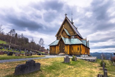 Reinli, Norveç - 13 Mayıs 2017: Çıta Reinli Kilisesi, Norveç