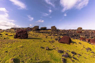 Ahu Akahanga, Paskalya Adası - 10 Temmuz 2017: Ahu Ak peyzaj