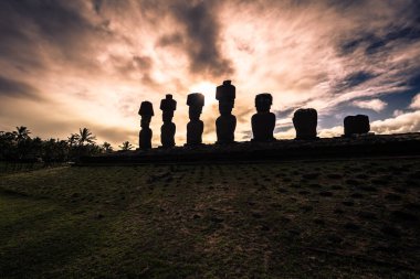 Orongo, Paskalya Adası - 11 Temmuz 2017: Motu ada nui, çevre Orongo, Paskalya Adası