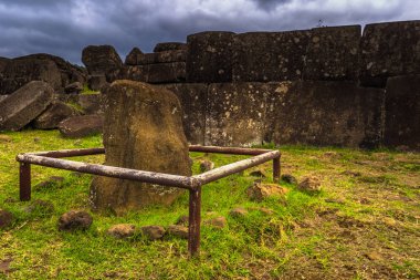 Ahu Vinapu, Paskalya Adası - 11 Temmuz 2017: Ahu Vinapu, Paskalya Adası, kutsal yer
