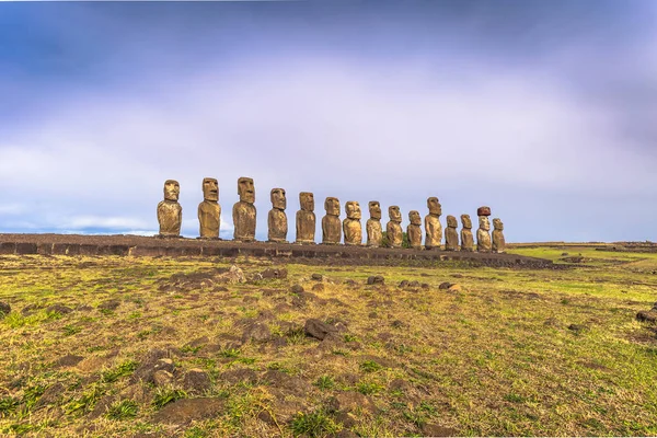 Ahu Tongariki, Paskalya Adası - 10 Temmuz 2017: Tongariki Moai altar