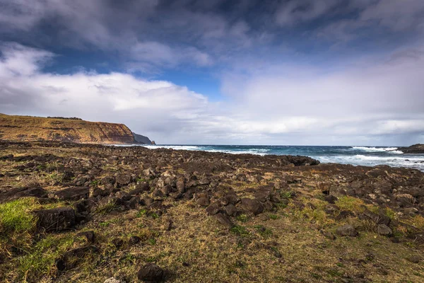 Ahu Tongariki, Paskalya Adası - 10 Temmuz 2017: Tongariki Moai altar