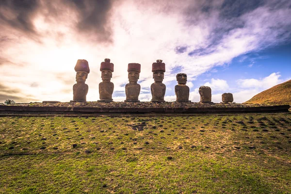 Orongo, Paskalya Adası - 11 Temmuz 2017: Motu ada nui, çevre Orongo, Paskalya Adası