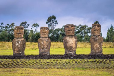 Ahu Akivi, Paskalya Adası - 11 Temmuz 2017: Ahu Akivi Moai altar