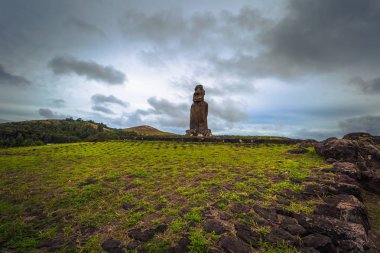 Ahu Kuri bir Urenga, Paskalya Adası - 11 Temmuz 2017: devlet Moai, kutsal yer