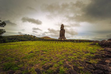 Ahu Kuri bir Urenga, Paskalya Adası - 11 Temmuz 2017: devlet Moai, kutsal yer