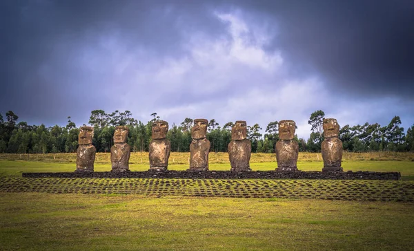 Ahu Akivi, Paskalya Adası - 11 Temmuz 2017: Ahu Akivi Moai altar