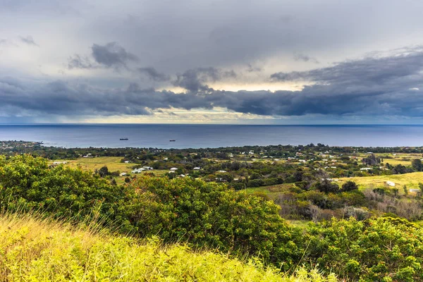 Puna Pau, Paaseiland - 11 juli 2017: Panorama van Hanga Roa van Puna Pau — Stockfoto