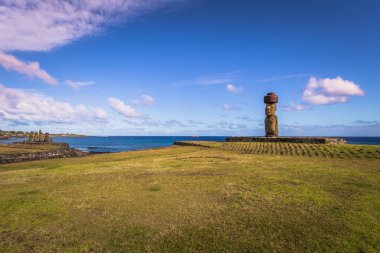 Ahu Tahai, Paskalya Adası - 12 Temmuz 2017: Ahu Tahai kutsal Moai altar
