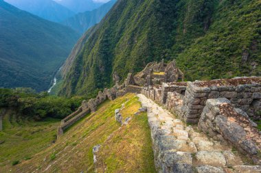 Inca Trail, Peru - 03 Ağustos 2017: Winay Wayna antik kalıntıları