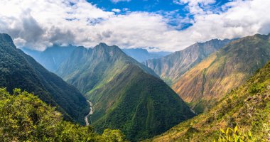 Inca Trail, Peru - 03 Ağustos 2017: Tabiat Manzarası Inca Trail, Peru