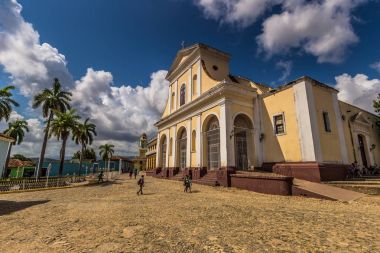 Trinidad, Küba - 31 Mart 2016: Trini eski kasaba kilisede