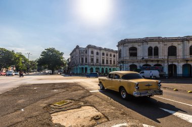 Havana, Küba - 26 Mart 2016: Klasik araba Havana, Küba
