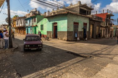 Trinidad, Küba - 31 Mart 2016: Klasik araba Trinidad, Küba