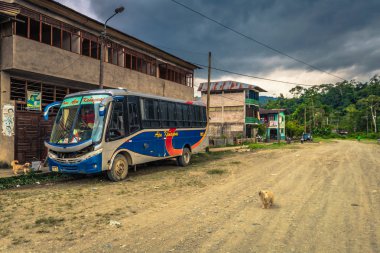 Manu Milli Parkı, Peru - 11 Ağustos 2017: Pilcopata Köyü Manu Milli Parkı, Peru