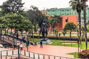 Lima, Peru - 15 Ağustos 2017: Lima, Peru tarihi merkezinde heykeller