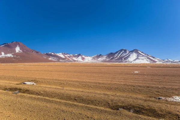 Paisaje de la belleza del Parque Nacional Eduardo Avaroa, Bolivia — Foto de Stock