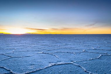 Manzara Uyuni tuz daireler, gündoğumu, Bolivya