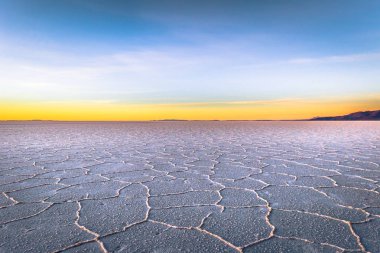 Manzara Uyuni tuz daireler, gündoğumu, Bolivya