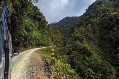 Ölüm yolu - 25 Temmuz 2017: Yungas ro seyahat tur otobüsü