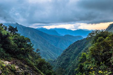 Ölüm yolu - 25 Temmuz 2017: Yungas road, panoramik o