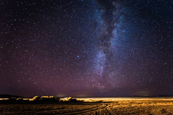 Cielo estrellado sobre el Parque Nacional Eduardo Avaroa, Bolivia —  Fotos de Stock