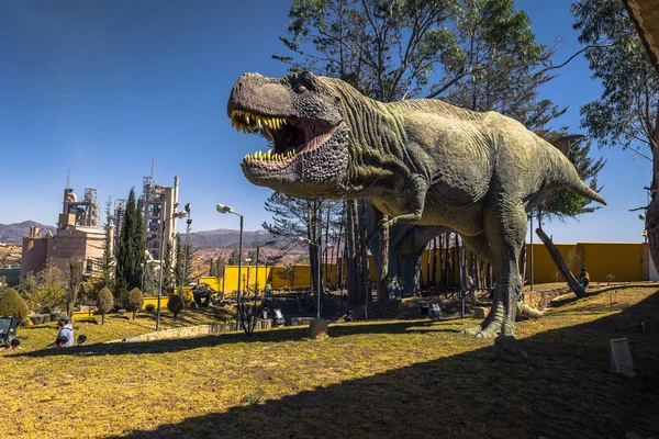 Сукре в парк динозаврів - 23 липня 2017: Sucre в парк динозаврів, бо — стокове фото