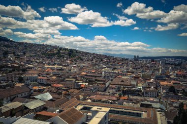 Quito - 17 Ağustos 2018: Panoramik Quito, Ekvator