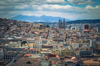 Quito - 17 Ağustos 2018: Panoramik Quito, Ekvator
