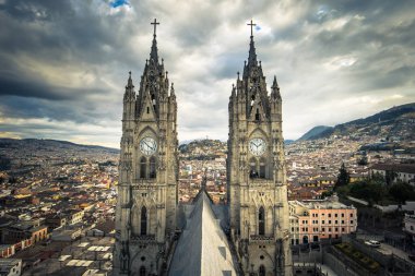 Quito - 17 Ağustos 2018: Quito Ulusal oy Bazilikası,
