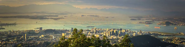 Rio de Janeiro - 20 června 2017: Panorama Rio de Janeiro vidět — Stock fotografie