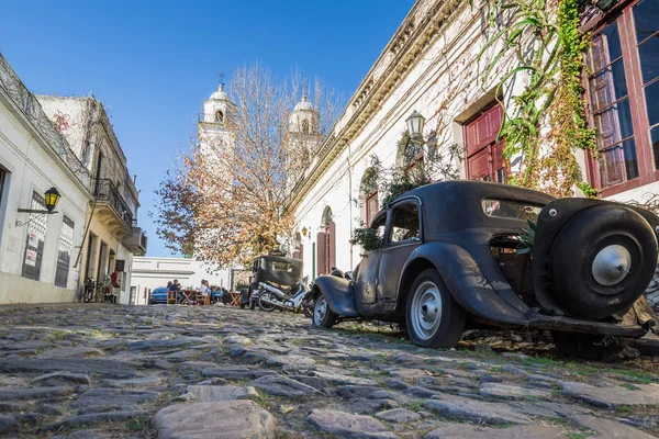 Colonia Del Sacramento - 02 Temmuz 2017: O eski eski model araba