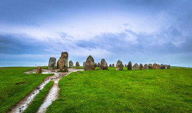 ALES Stones - 22 Ekim 2017: Demir Çağı Ales içinde taşlar tarama